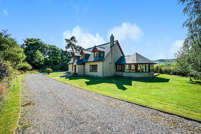 5 Bedroom Detached House For Sale In Balgowan, Newtonmore, Highland, PH20