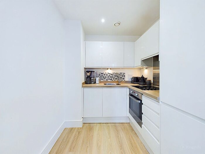 1 Bedroom Flat For Sale In Castle House, Desborough Road, High Wycombe, Buckinghamshire, HP11