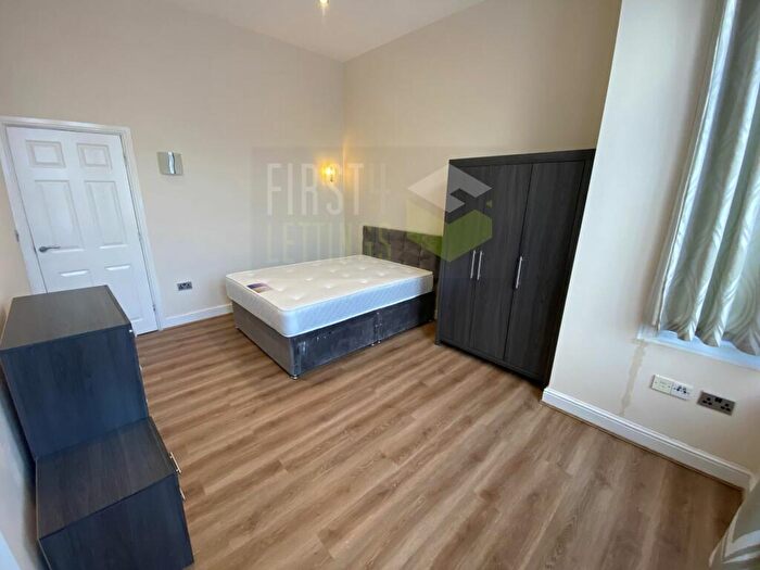 1 Bedroom Flat To Rent In St. James Road, Highfields, LE2