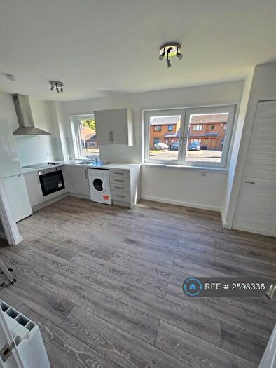 Studio To Rent In Lyoncross Avenue, Glasgow, G78