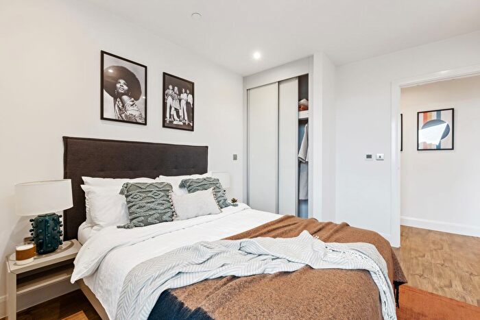 2 Bedroom Flat To Rent In Uncle Colindale, Aerial Square, London, NW9