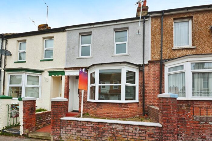 3 Bedroom Semi Detached House For Sale In Victoria Avenue, Margate, CT9