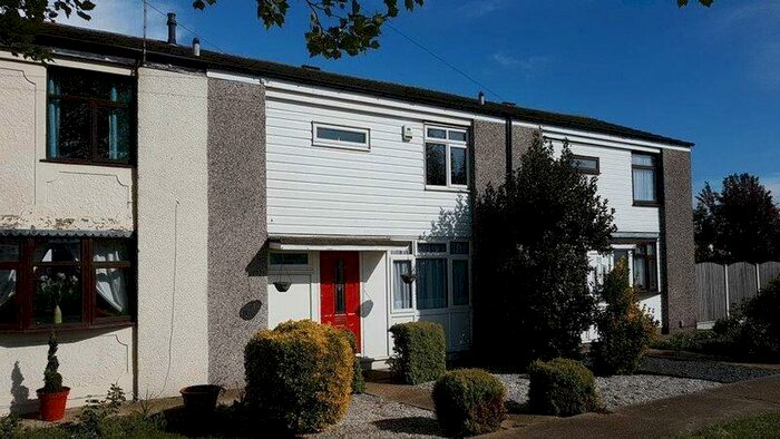 3 Bedroom Terraced House To Rent In First Avenue, Canvey Island, SS8