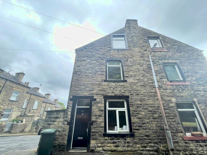 1 Bedroom Property To Rent In Hainworth Wood Road, Keighley, BD21