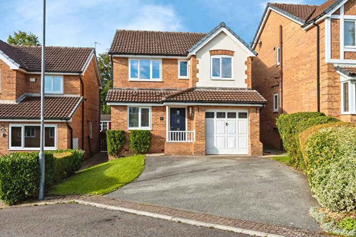 4 Bedroom Detached House For Sale In Sherwood Drive, Wakefield, West Yorkshire, WF2