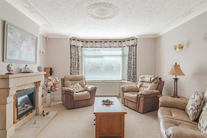 3 Bedroom Detached House For Sale In Wimborne Road West, Wimborne, Dorset, BH21