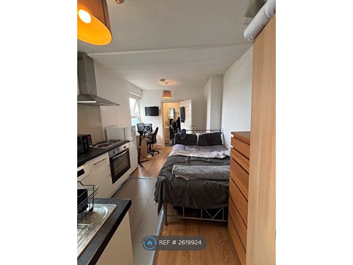 Studio To Rent In Rufford Street, London, N1