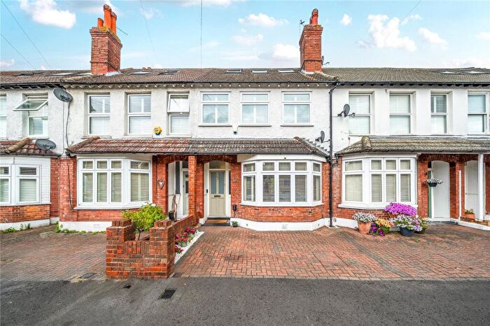 4 Bedroom Terraced House For Sale In Annett Road, Walton-On-Thames, KT12