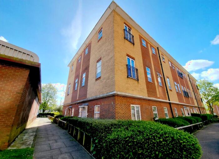2 Bedroom Flat To Rent In Bedwell Crescent, Stevenage, SG1