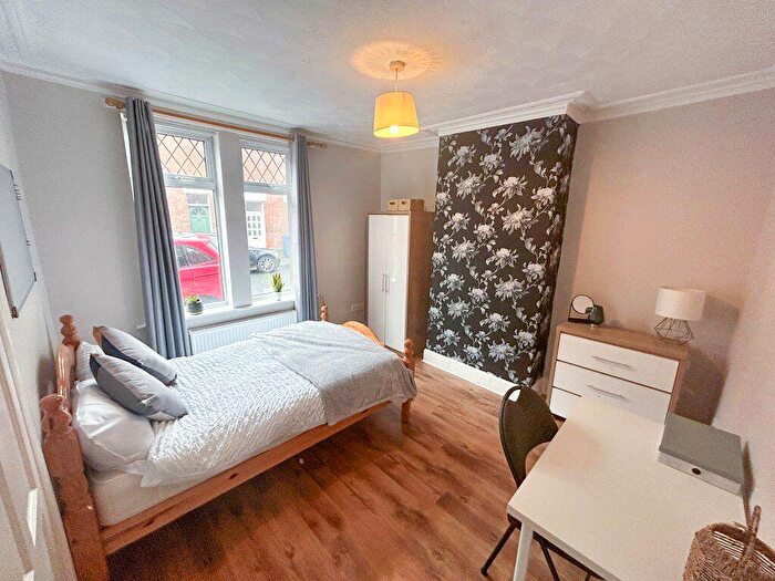 4 Bedroom Property To Rent In Redshaw Street, DE1