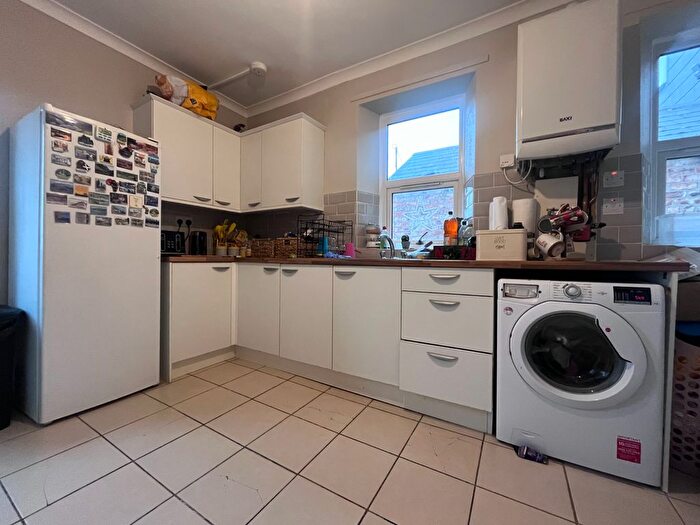 5 Bedroom Flat For Sale In Durham Road, Gateshead, NE8