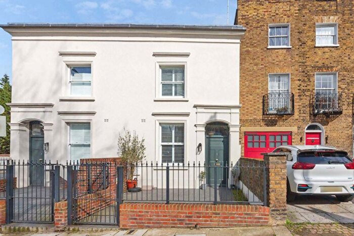 1 Bedroom Terraced House To Rent In North Hill, Highgate, N6