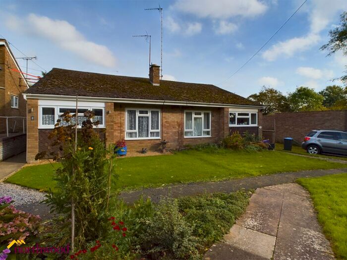 2 Bedroom Semi-Detached Bungalow For Sale In Holbech Hill, Farnborough, OX17