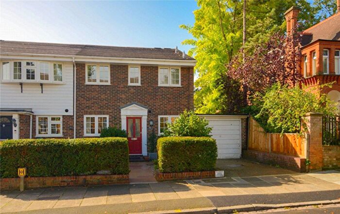 3 Bedroom End Of Terrace House To Rent In Waldegrave Park, Twickenham, TW1