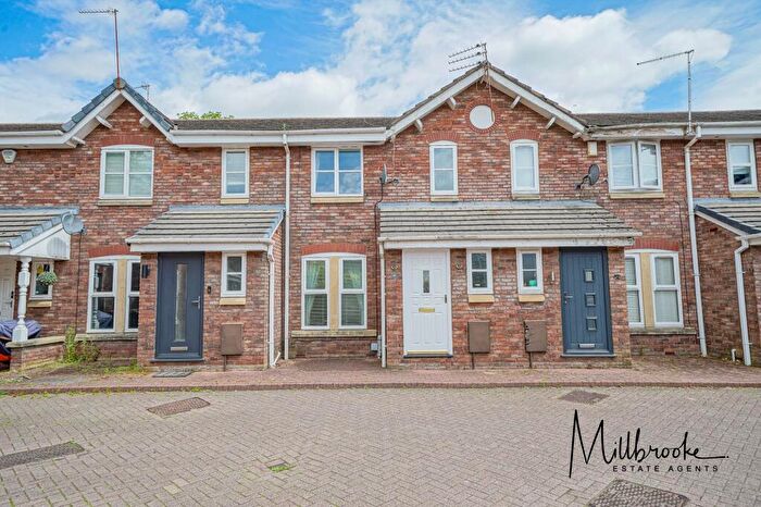 3 Bedroom Terraced House To Rent In Millcrest Close, Worsley, M28