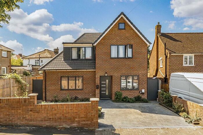 6 Bedroom Detached House To Rent In Wentworth Hill, Wembley, HA9