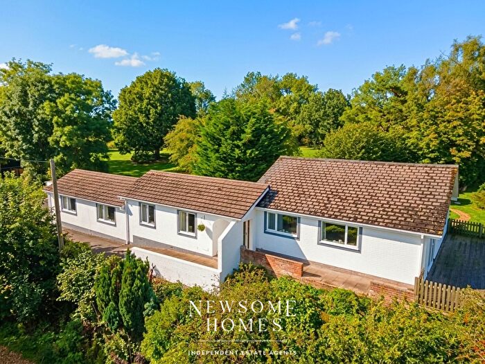 4 Bedroom Detached House For Sale In Berthen Road, Lixwm, CH8
