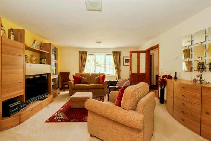 5 Bedroom Detached House For Sale In Copyhold Lane, Winterbourne Abbas, Dorchester, DT2