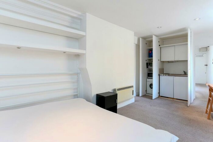 Apartment To Rent In St John Street London, EC1M