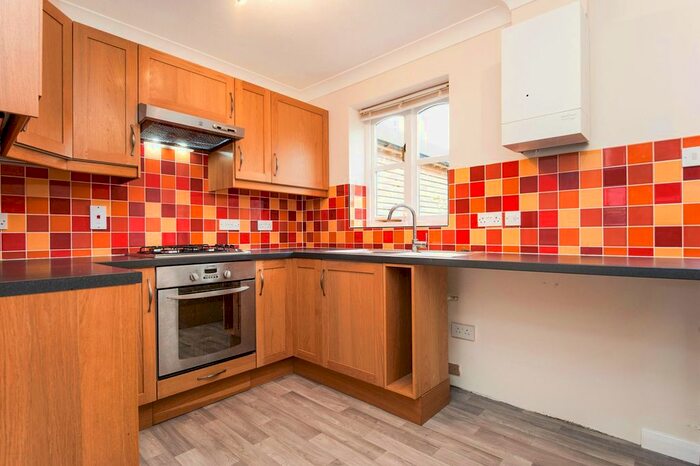 2 Bedroom End Of Terrace House To Rent In Aspen Court, Faringdon, SN7