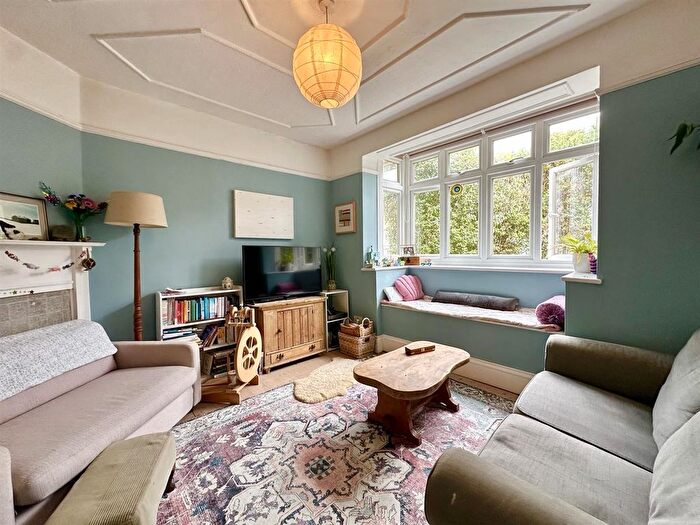 2 Bedroom Detached House For Sale In Adelaide Road, St Leonards, TN38