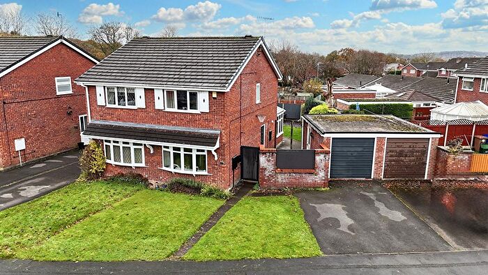 2 Bedroom Semi Detached House For Sale In Glencastle Way, Stoke-On-Trent, ST4