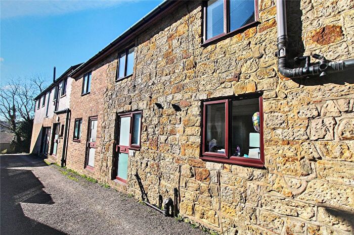 2 Bedroom Maisonette To Rent In Whitehill Road, Crowborough, East Sussex, TN6