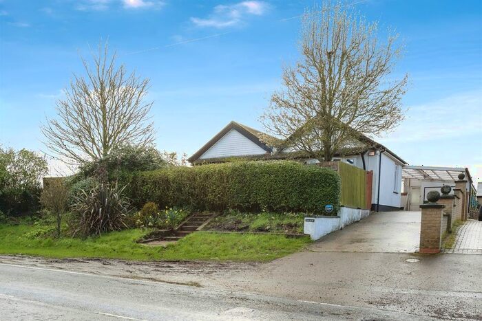 3 Bedroom Detached Bungalow For Sale In Warboys Road, Ramsey, Huntingdon, PE26