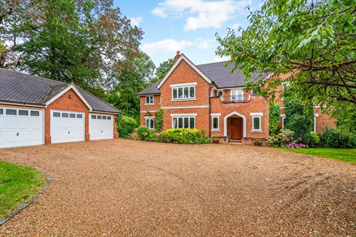5 Bedroom House To Rent In Woodlands Road East, Virginia Water, Surrey, GU25