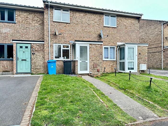 2 Bedroom Property To Rent In Cooke Road, Poole, BH12