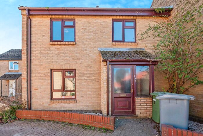 2 Bedroom Semi-detached House For Sale In Jubilee Close, Cawston, Norwich, NR10