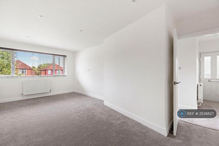 2 Bedroom Maisonette To Rent In Terrace Road, Walton-On-Thames, KT12