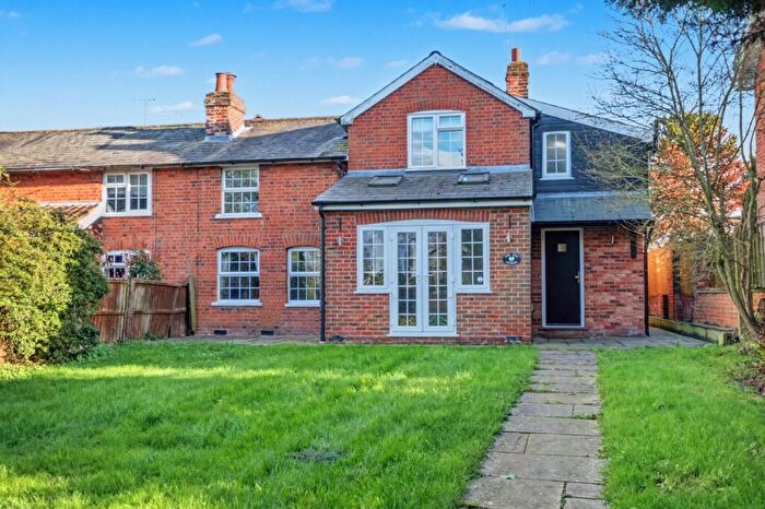 3 Bedroom End Of Terrace House For Sale In Highwood Road, Writtle, Chelmsford, CM1