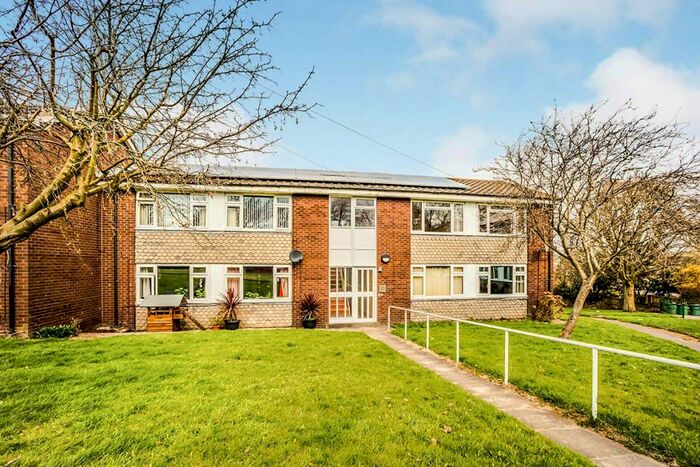 1 Bedroom Apartment To Rent In Fernside Close, Huddersfield, West Yorkshire, HD5