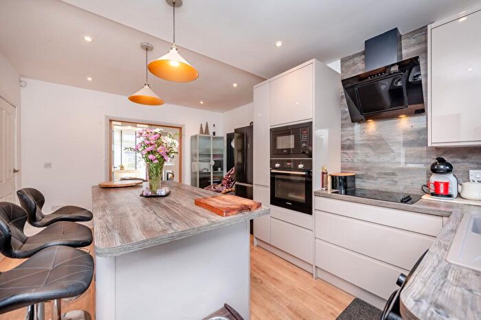 3 Bedroom Semi-Detached House For Sale In Richmond Road, Connah's Quay, CH5