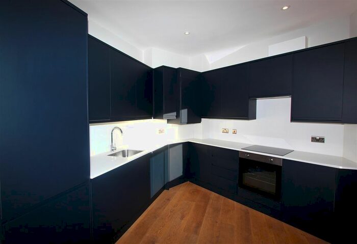 2 Bedroom Flat To Rent In Felix Avenue, Crouch End, N8