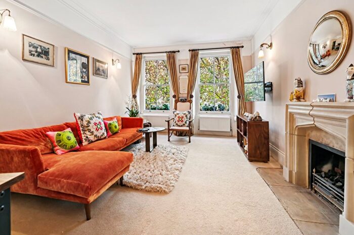 2 Bedroom Flat For Sale In Cornwall Gardens, South Kensington, SW7