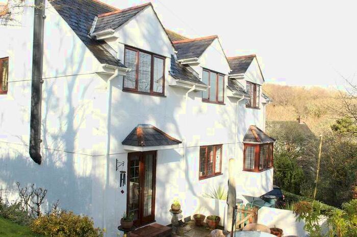 3 Bedroom Detached House For Sale In Clearbrook, PL20