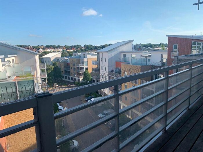 1 Bedroom Apartment To Rent In Kingfisher Meadow, Maidstone, ME16