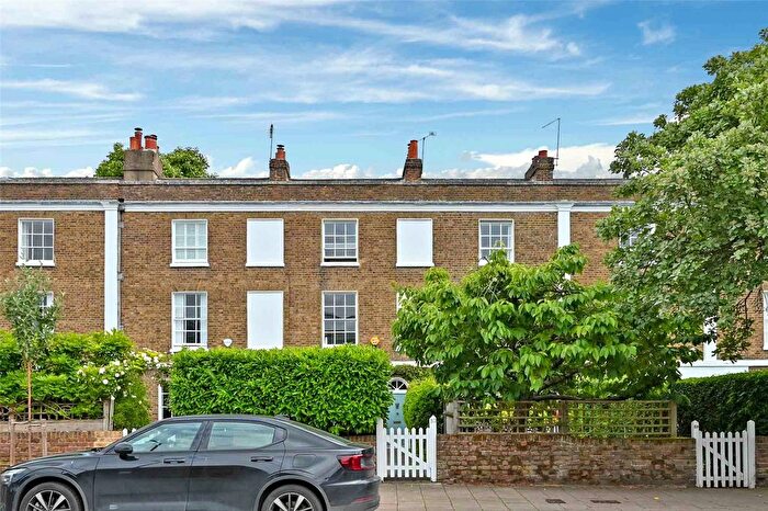 4 Bedroom Terraced House To Rent In Sheet Street, Windsor, Berkshire, SL4