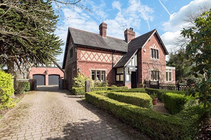 4 Bedroom Detached House For Sale In Longshoot Road, Lower Withington, SK11