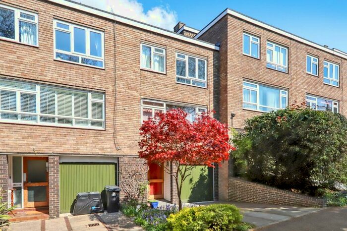 4 Bedroom Terraced House To Rent In The Heights, Foxgrove Road, Beckenham, BR3