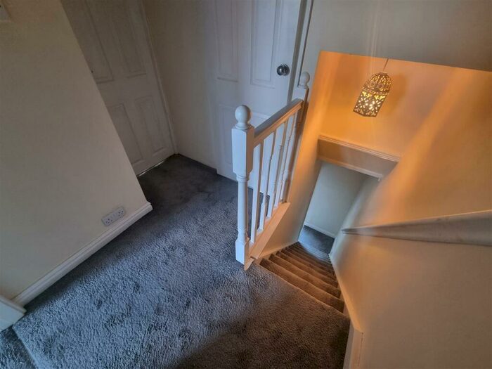 2 Bedroom End Of Terrace House To Rent In Croft Street, Stalybridge, SK15
