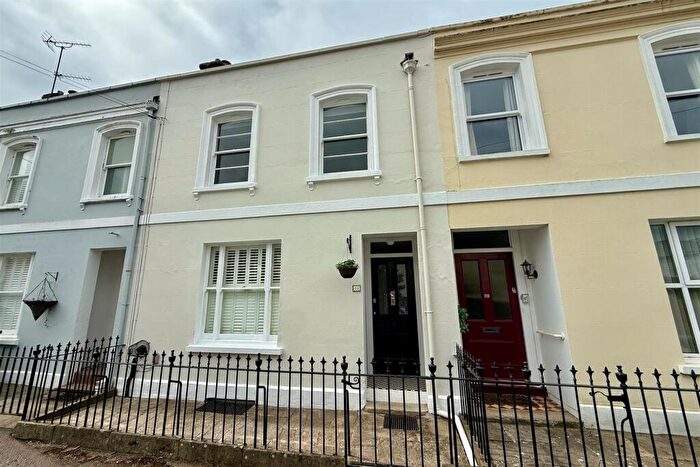 2 Bedroom House For Sale In All Saints Terrace, Cheltenham, GL52