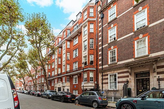 3 Bedroom Flat To Rent In Draycott Avenue, Chelsea, London, SW3