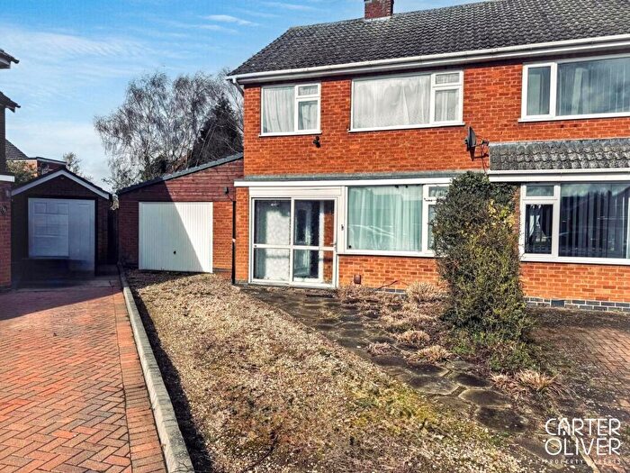 3 Bedroom Semi Detached House For Sale In Kew Drive, Oadby, LE2