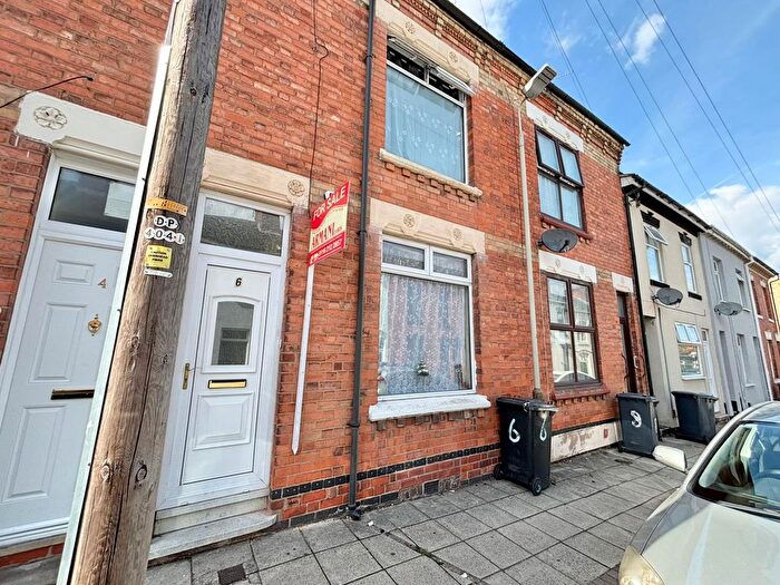 3 Bedroom Terraced House For Sale In Maynard Road, Leicester, LE2