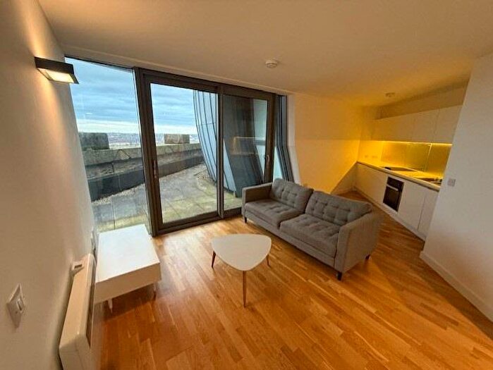 1 Bedroom Flat To Rent In Bedroom Pod Rooftop, BD9