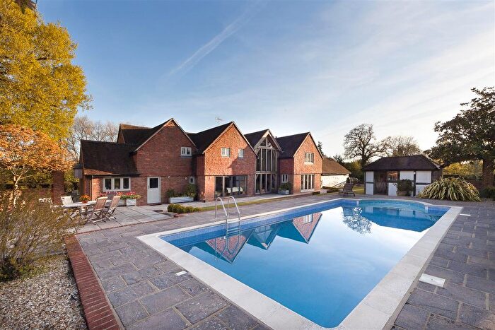 6 Bedroom Detached House To Rent In Pigbush Lane, Loxwood, Billingshurst, RH14