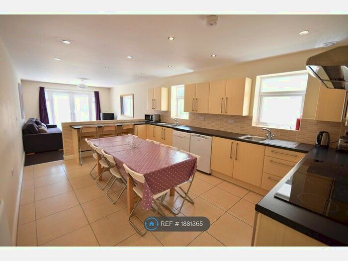 9 Bedroom Terraced House To Rent In Woodville Road, Cardiff, CF24